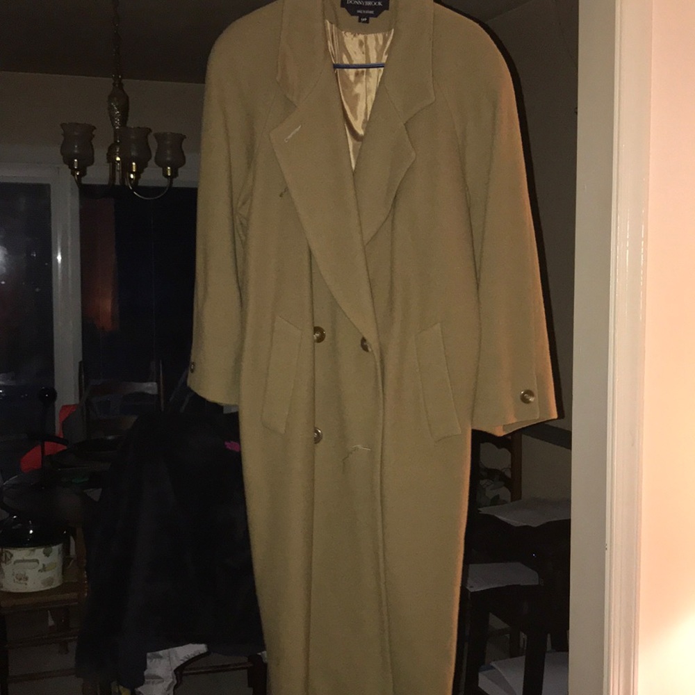 tan trenchcoat